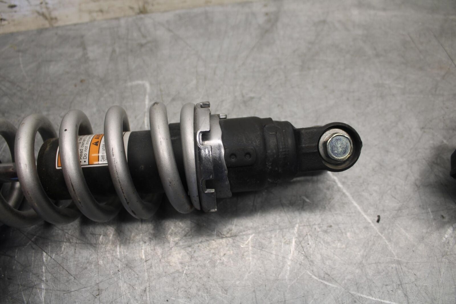 2016 Yamaha XSR900 ABS REAR BACK SHOCK ABSORBER SUSPENSION BB516