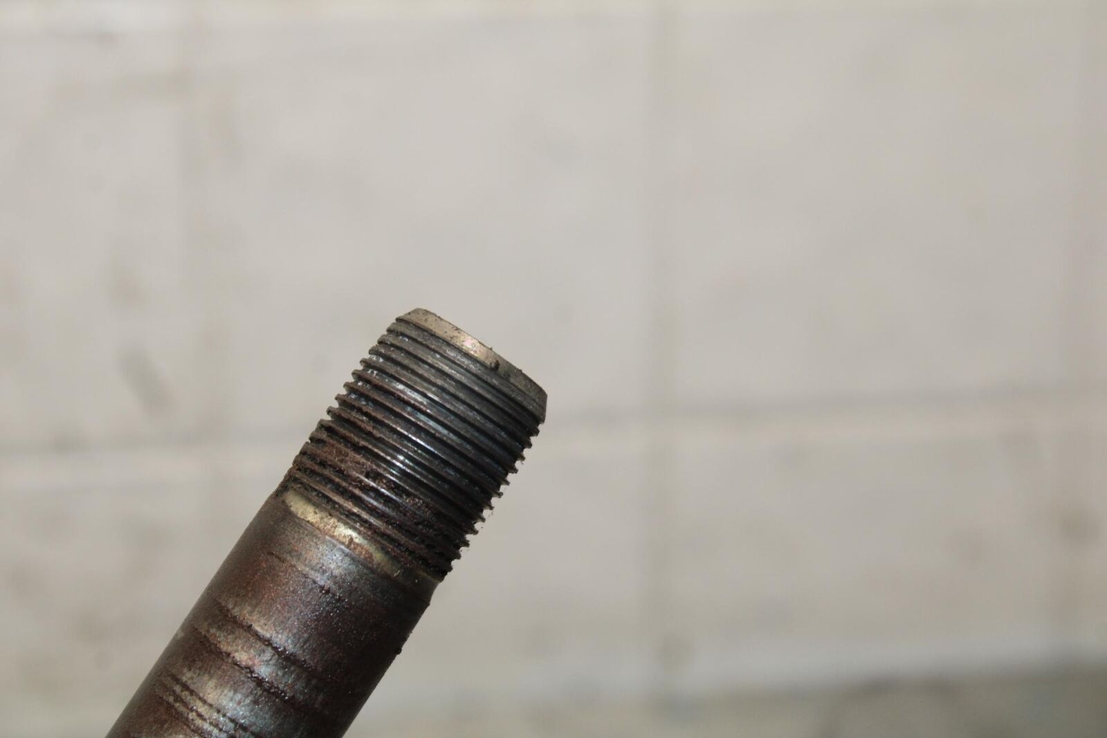 1997 Suzuki Bandit 1200 GSF1200S FRONT WHEEL RIM AXLE PIVOT BOLT BB559