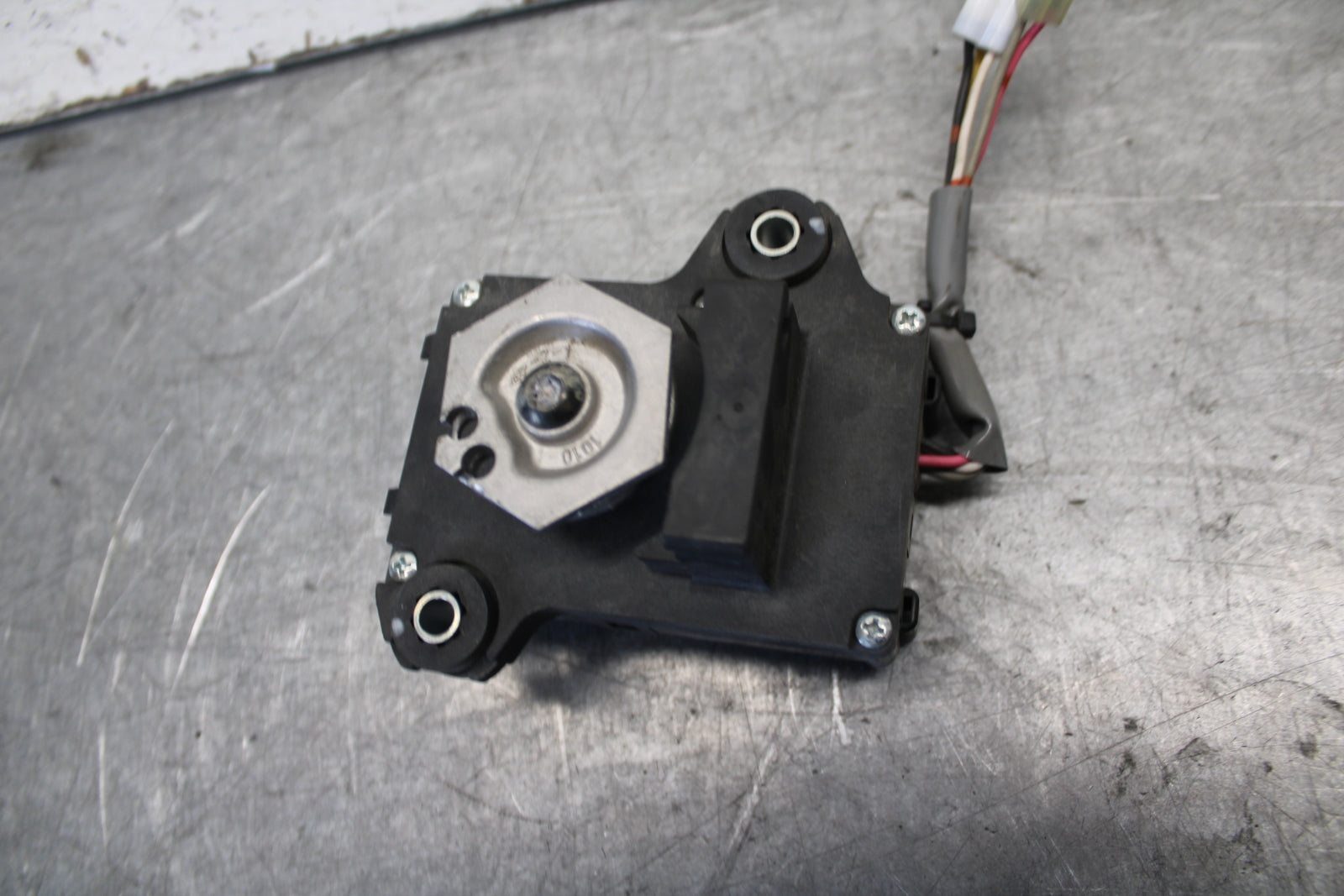 13-18 KAWASAKI NINJA ZX6R EXHAUST VALVE SERVO MOTOR BB682