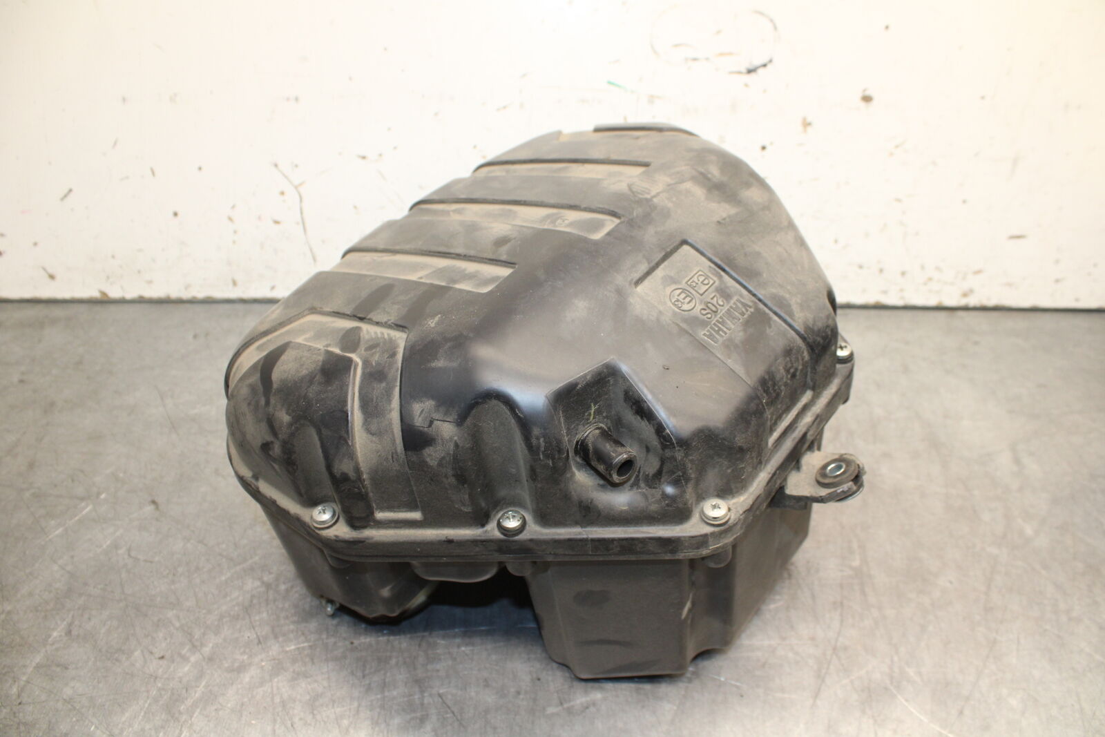 09-15 YAMAHA FZ6R AIRBOX AIR INTAKE FILTER BOX BB719