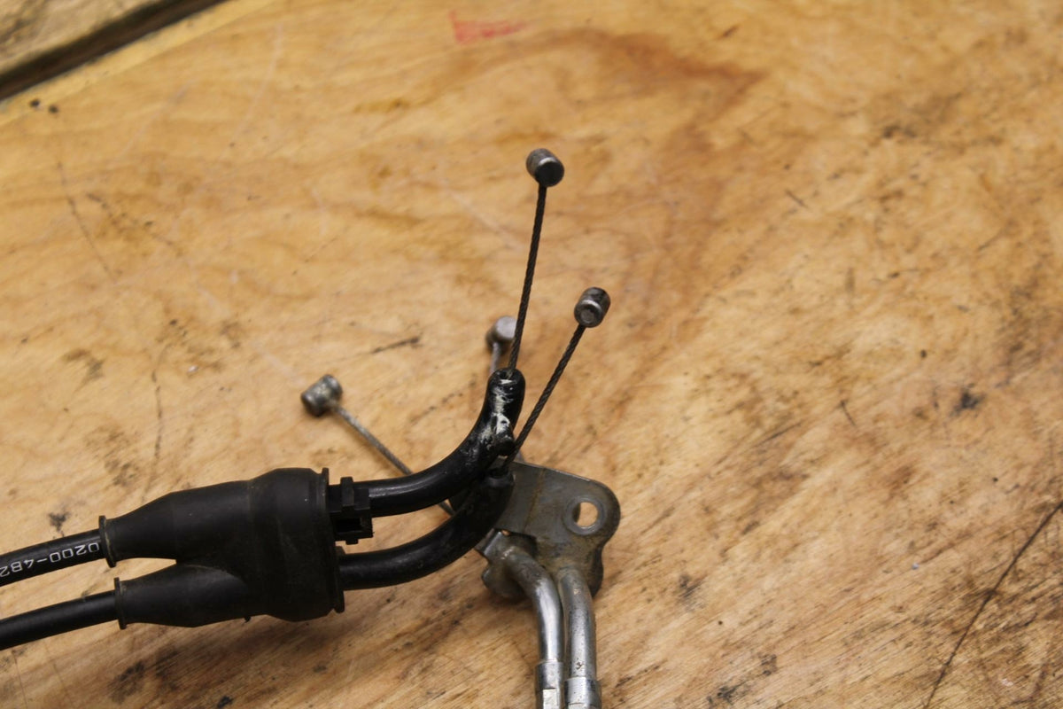 07-08 YAMAHA YZF R1 THROTTLE CABLES LINES BB337