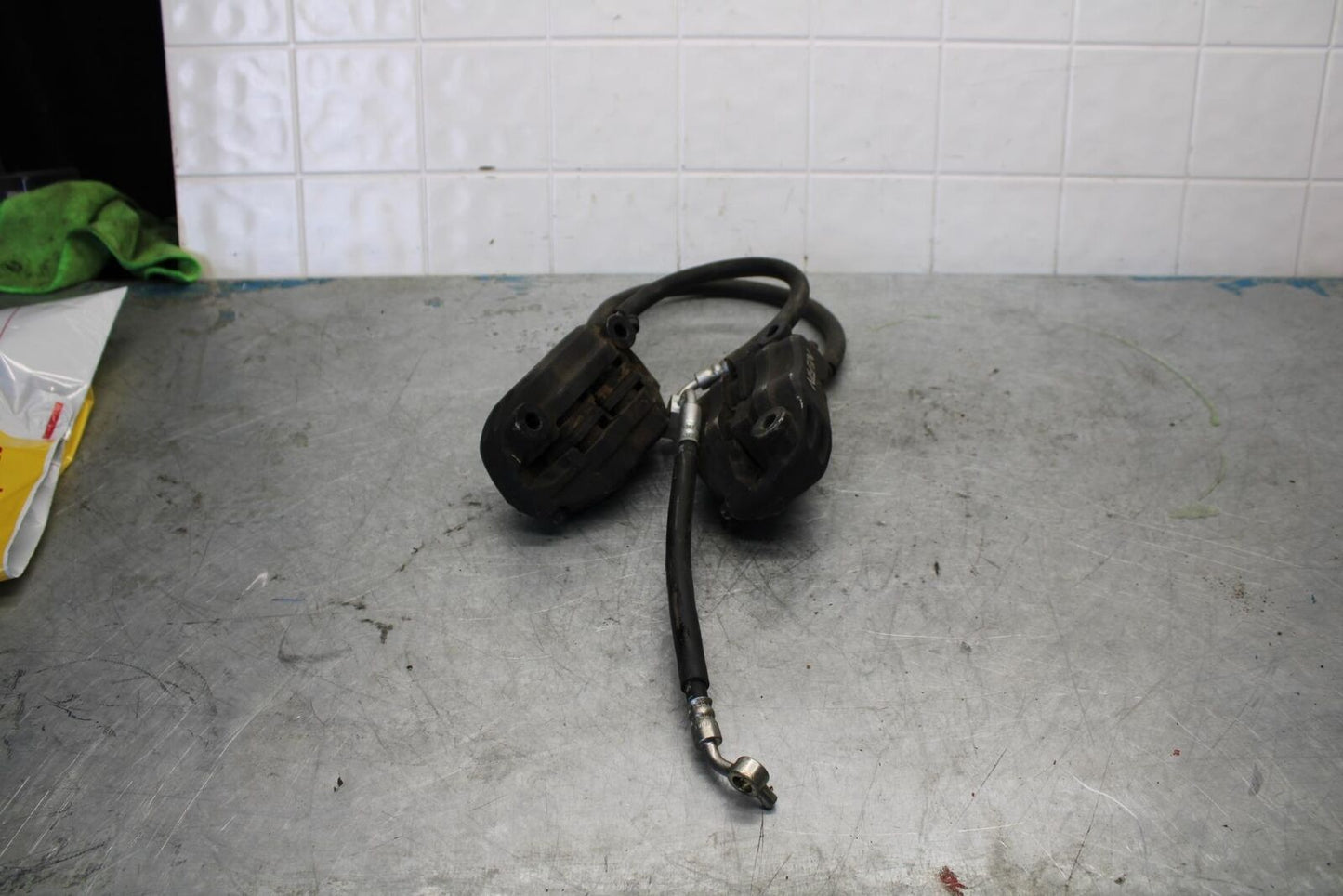 06-07 KAWASAKI NINJA ZX14R RIGHT LEFT FRONT BRAKE CALIPER SET PAIR CALIPERS bb43