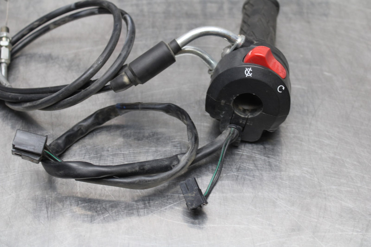 10 SUZUKI SV650 RIGHT CLIP ON HANDLE KILL OFF START SWITCH SWITCHES BB181