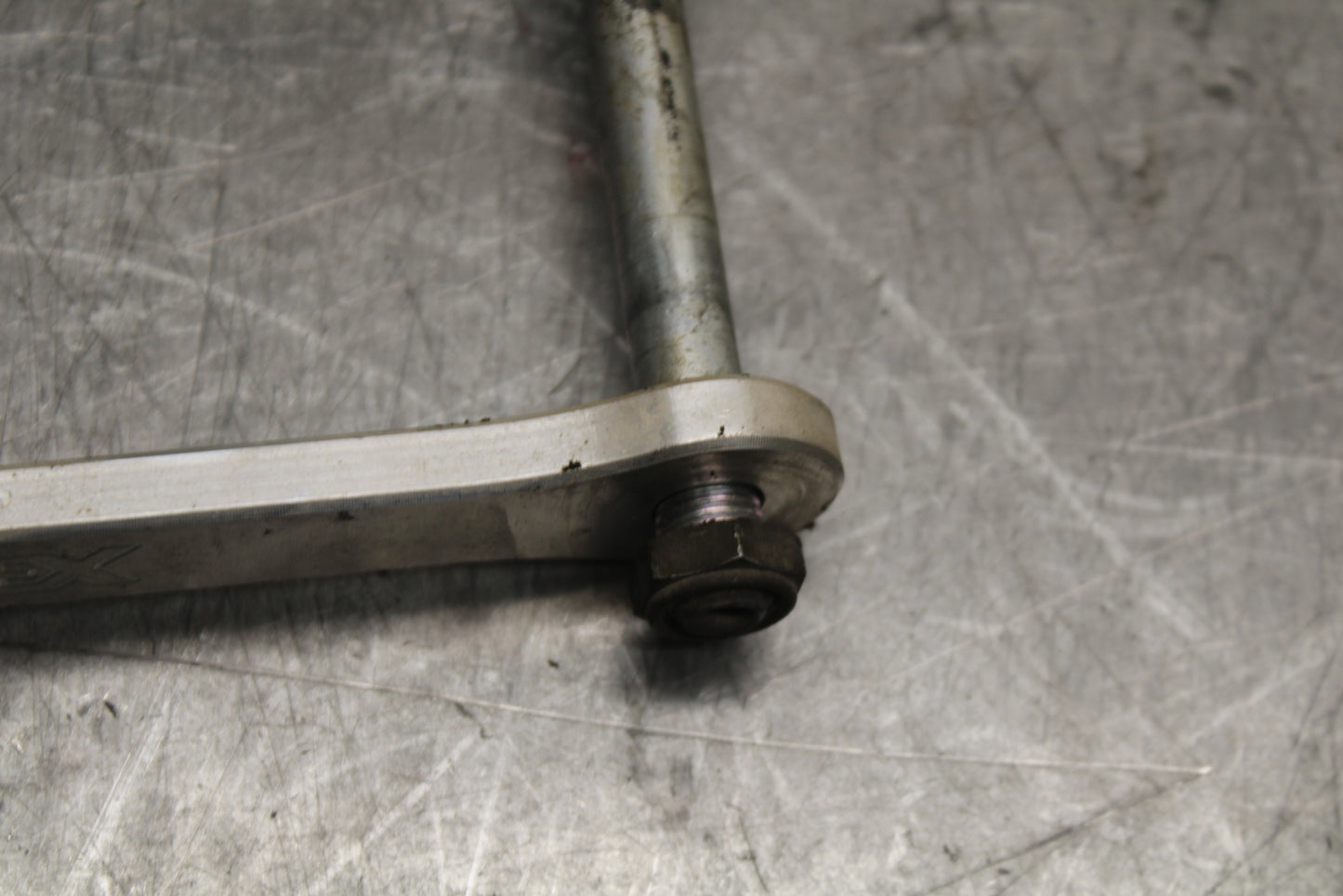 06 YAMAHA YZF R6 AFTERMARKET REAR SHOCK LOWERING LINKAGE LINKS BB716