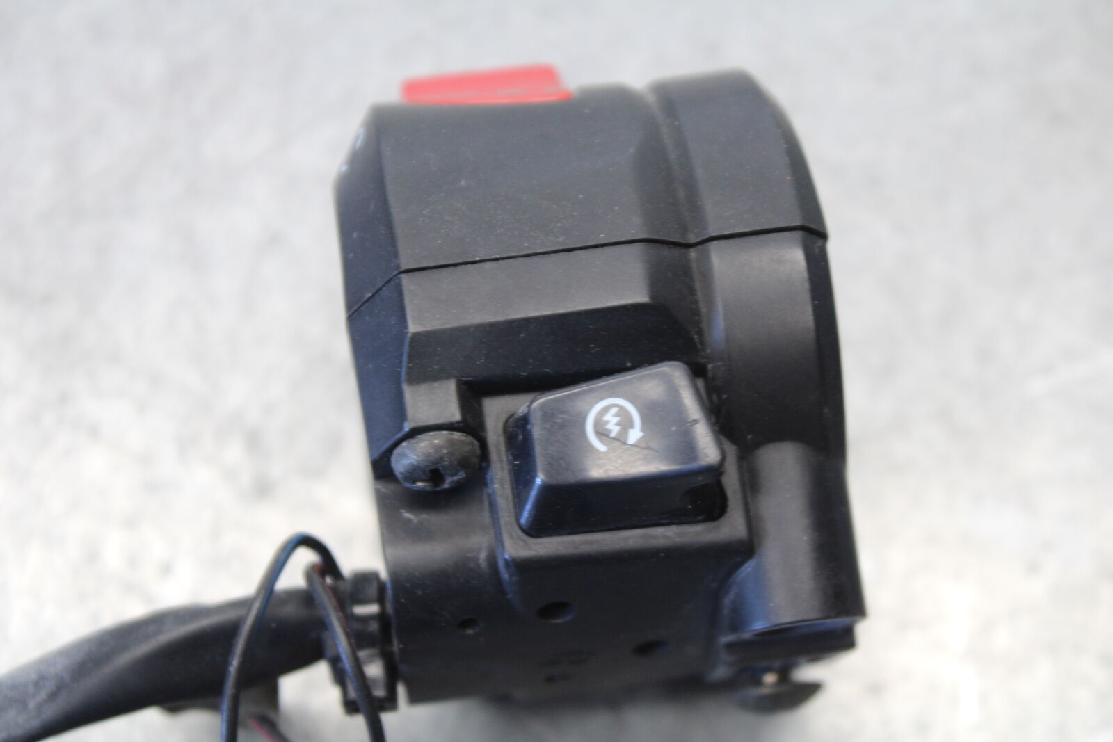 05-06 SUZUKI GSXR1000 RIGHT CLIP ON HANDLE KILL OFF START SWITCH SWITCHES BB663