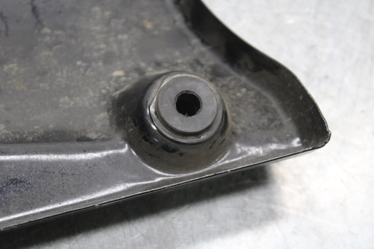 05-06 SUZUKI BOULEVARD M50 ENGINE SPROCKET COVER BB671