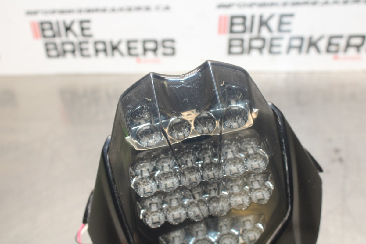 14 TRIUMPH STREET TRIPLE ABS AFTERMARKET REAR TAILLIGHT BACK BRAKE LIGHT  BB808