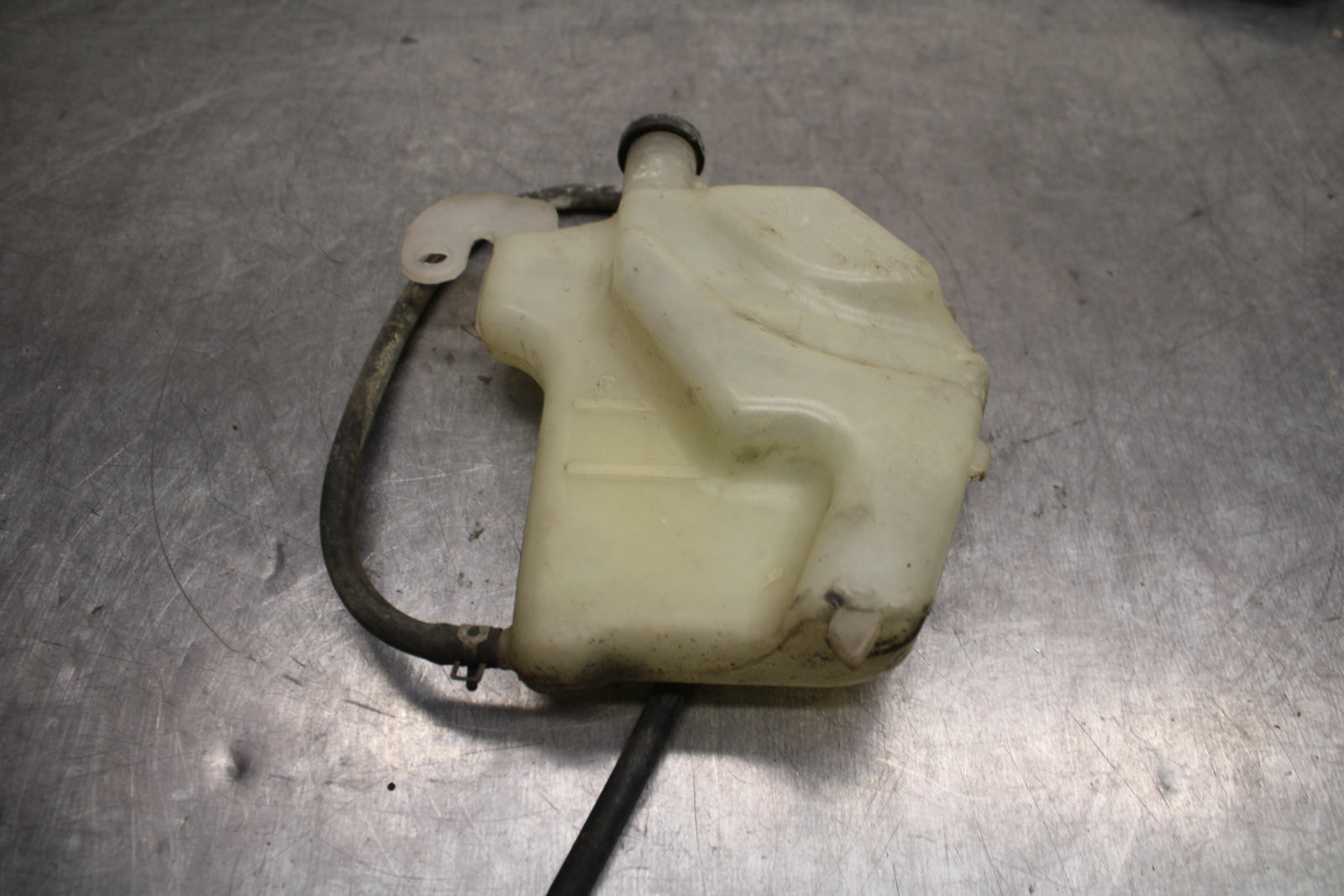 03 SUZUKI SV650S COOLANT WATER TANK RESERVOIR BOTTLE BB130