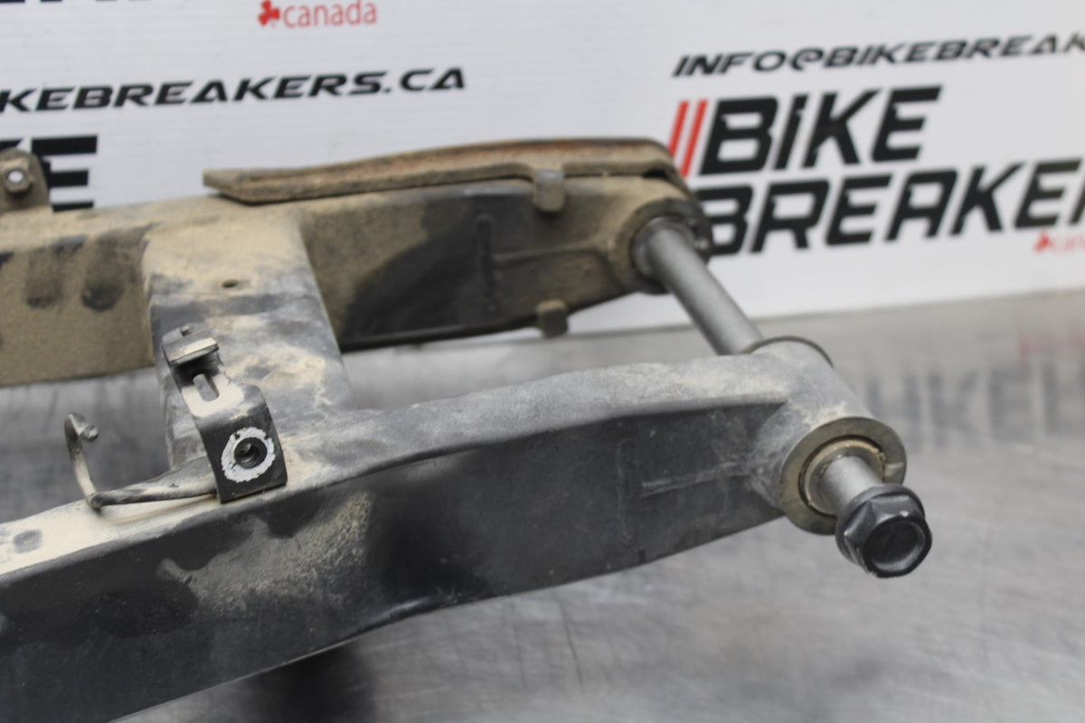 18-23 KAWASAKI NINJA 400 EX400 ABS REAR SWINGARM BACK SUSPENSION SWING ARM BB795