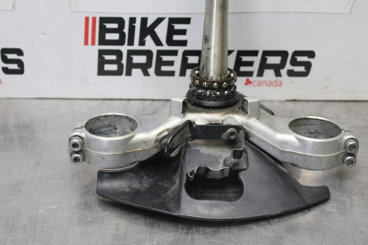 00-01 YAMAHA YZF R1 FRONT FORKS CLAMP LOWER TRIPLE TREE STEM BB755