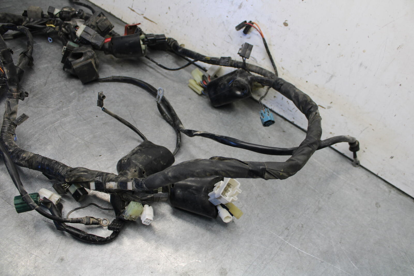 09-15 YAMAHA FZ6R MAIN ENGINE WIRING HARNESS MOTOR WIRE LOOM BB686