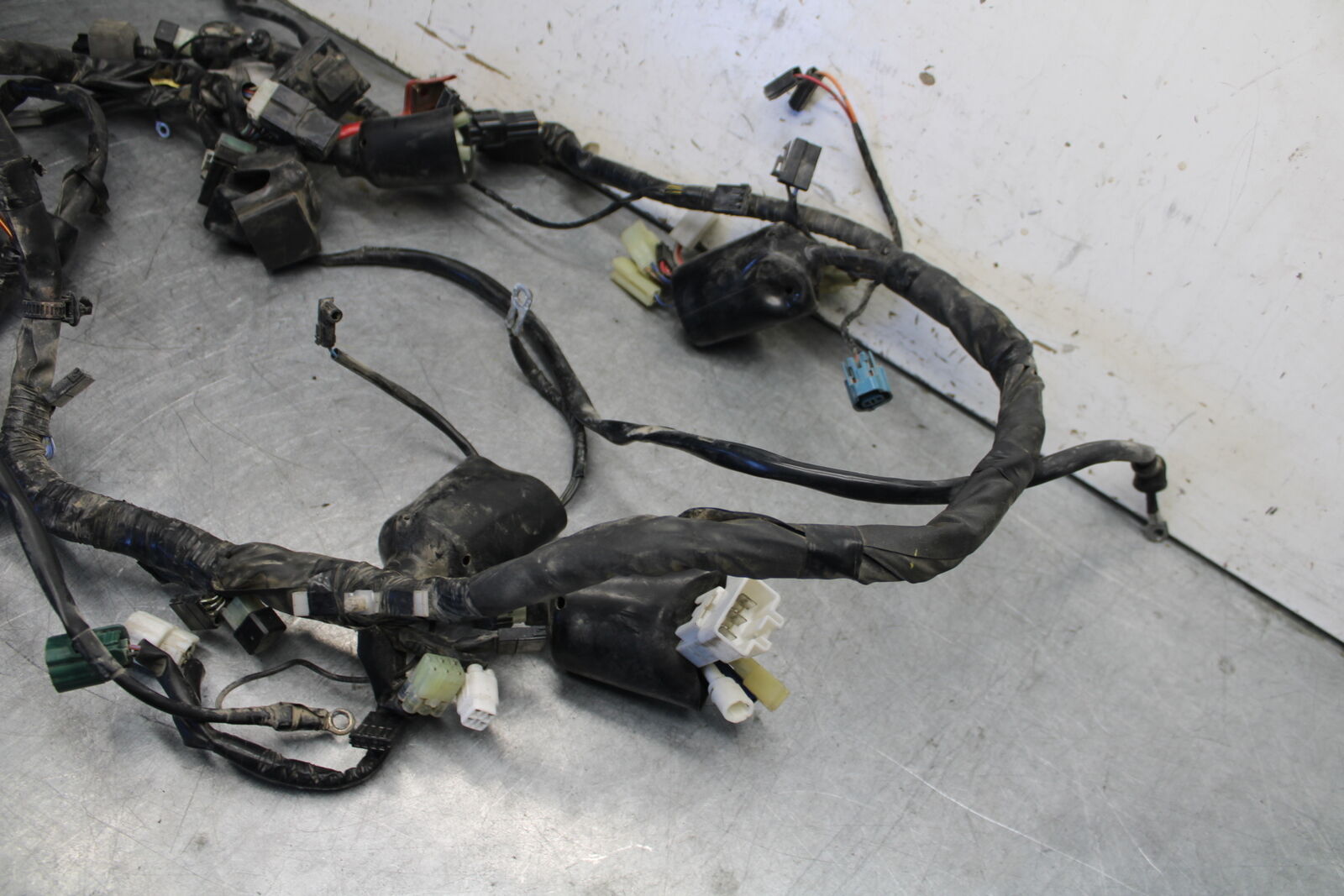 09-15 YAMAHA FZ6R MAIN ENGINE WIRING HARNESS MOTOR WIRE LOOM BB686