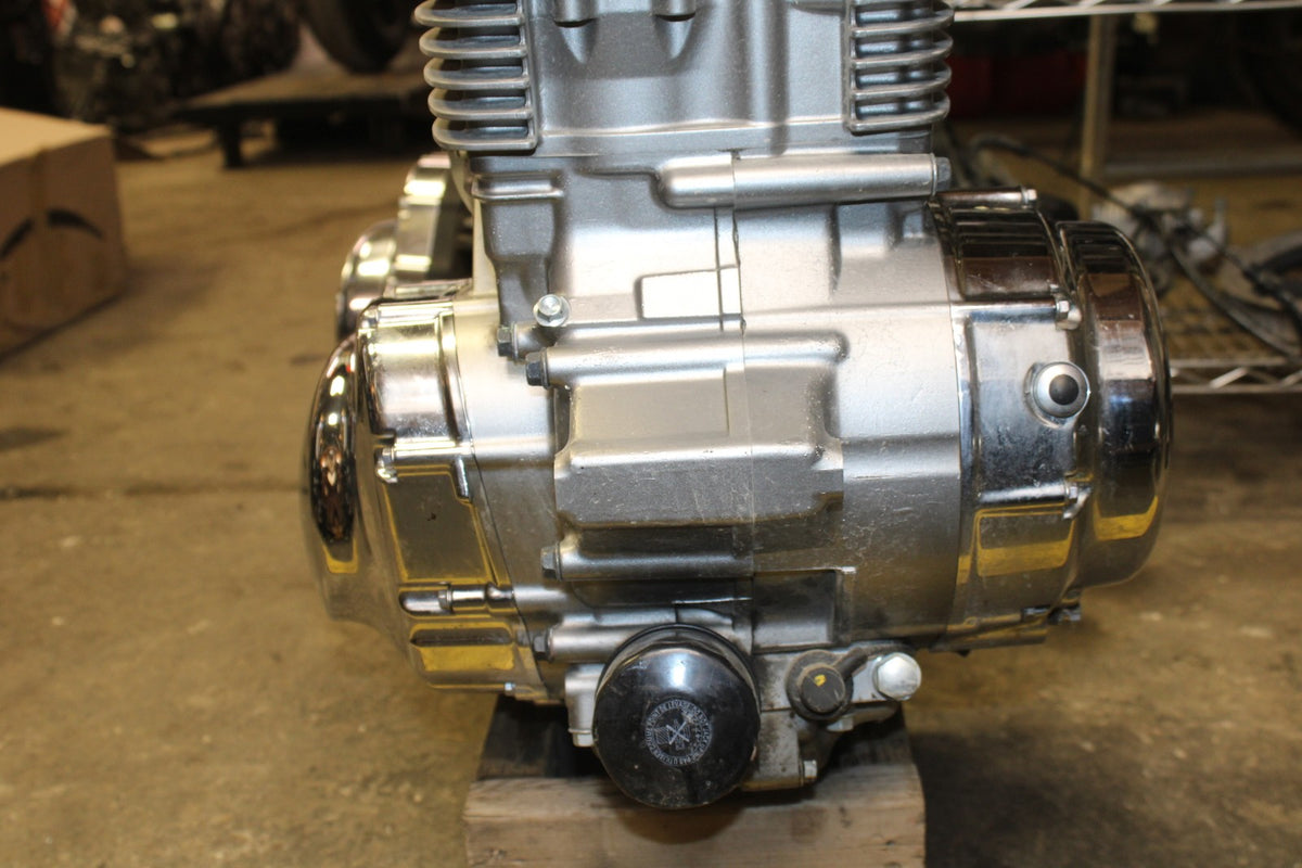 15 SUZUKI BOULEVARD C50 9376km!! ENGINE MOTOR BB775