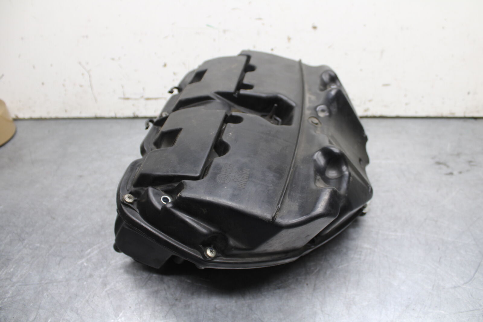 06 YAMAHA YZF R6 AIRBOX AIR INTAKE FILTER BOX BB716