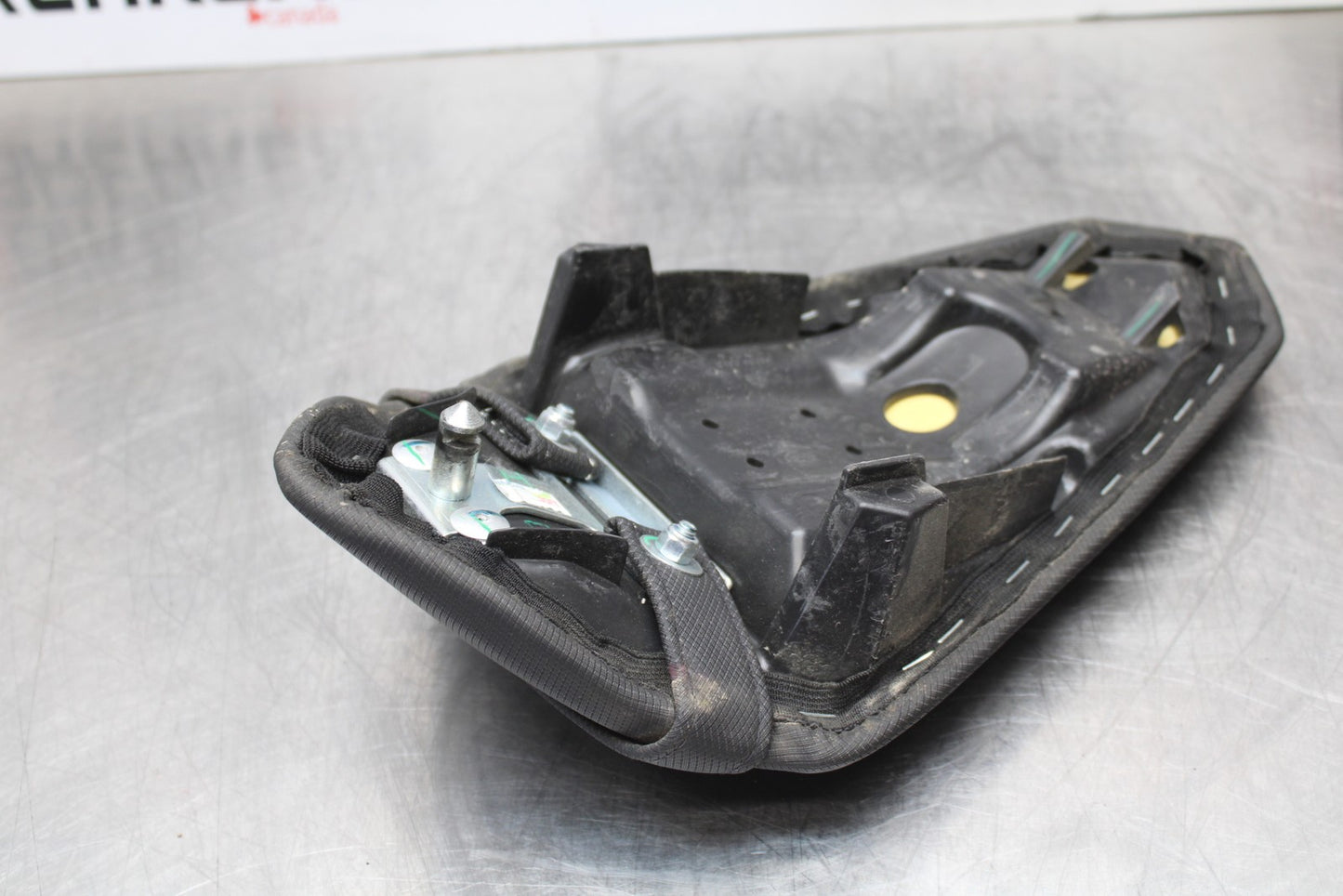 18-23 KAWASAKI NINJA 400 EX400 ABS REAR BACK PASSENGER SEAT PAD SADDLE BB177