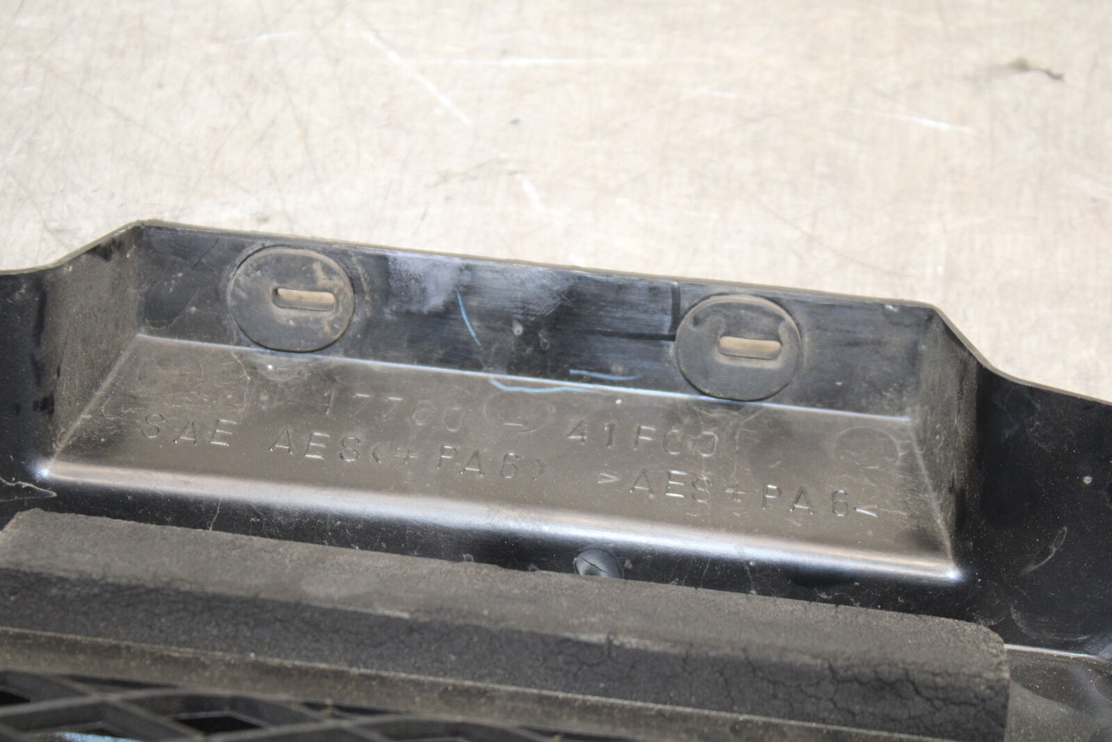 05-06 SUZUKI BOULEVARD M50 RADIATOR GRILLE GRILL SHIELD GUARD 17760-41F00 BB671