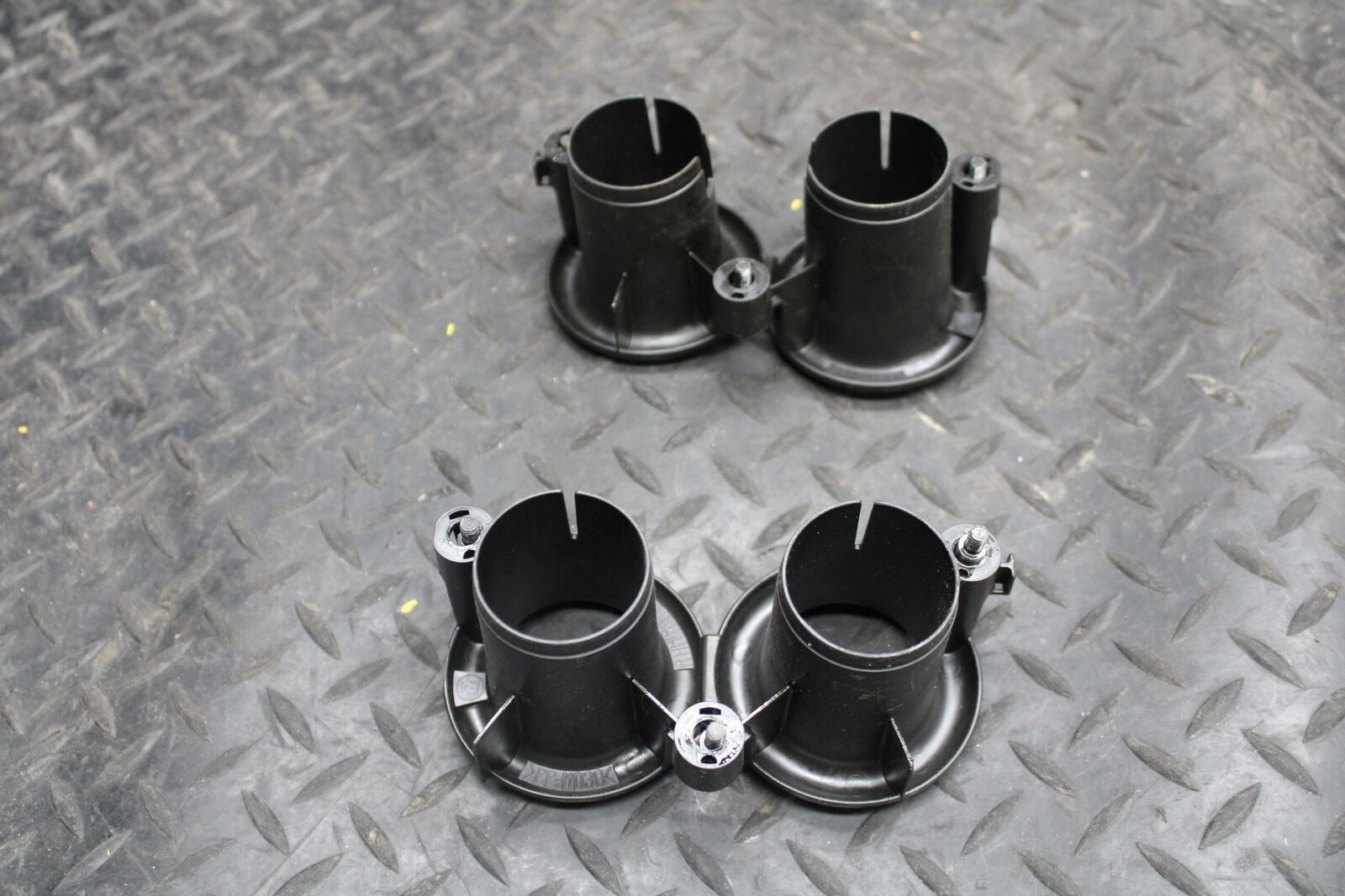 07-08 HONDA CBR600RR AIRBOX INTAKE VELOCITY STACKS 17215-MFJ-D01 BB224