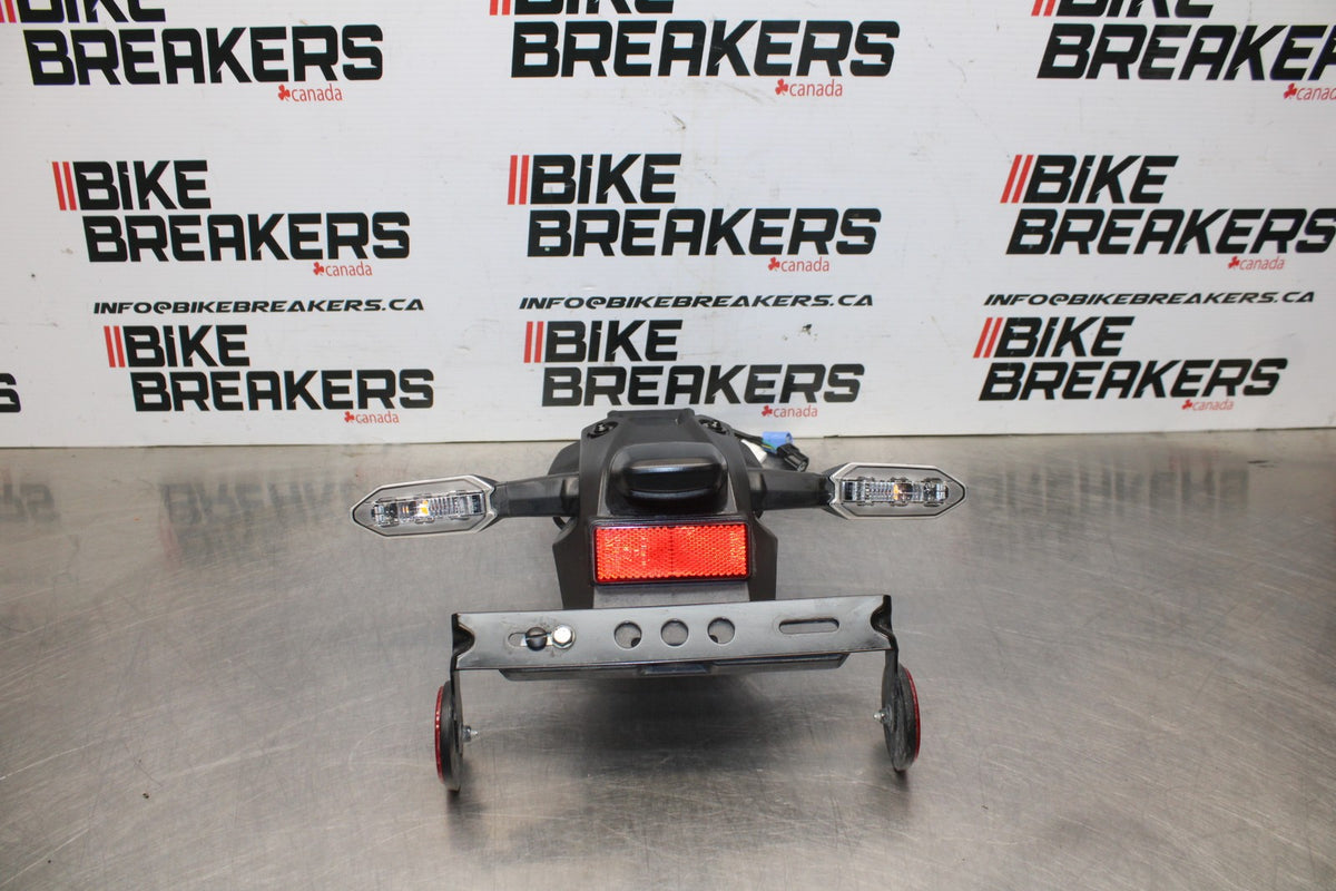 24-25 KAWASAKI NINJA ZX4R REAR BACK FENDER MUD GUARD BB840