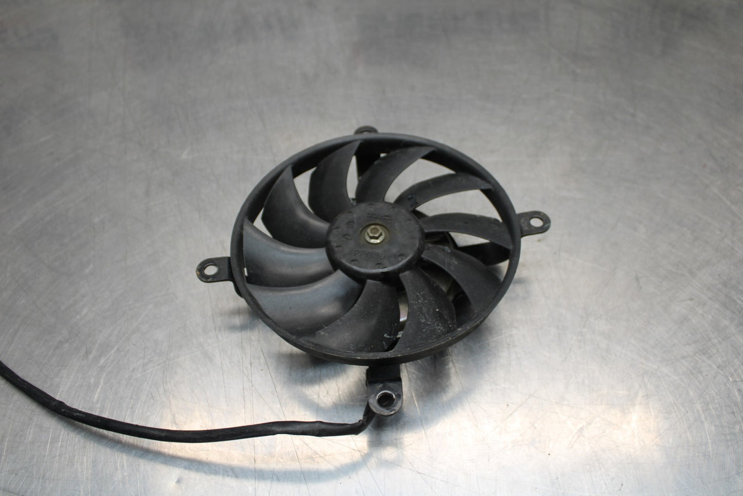 08 KAWASAKI VULCAN 900 ENGINE RADIATOR COOLING FAN BB184