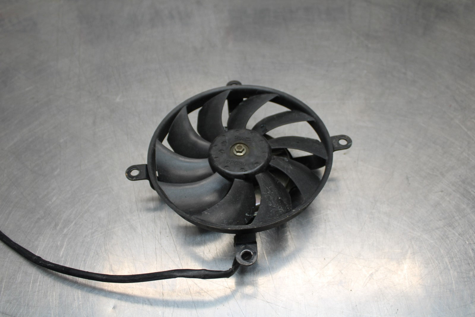 08 KAWASAKI VULCAN 900 ENGINE RADIATOR COOLING FAN BB184
