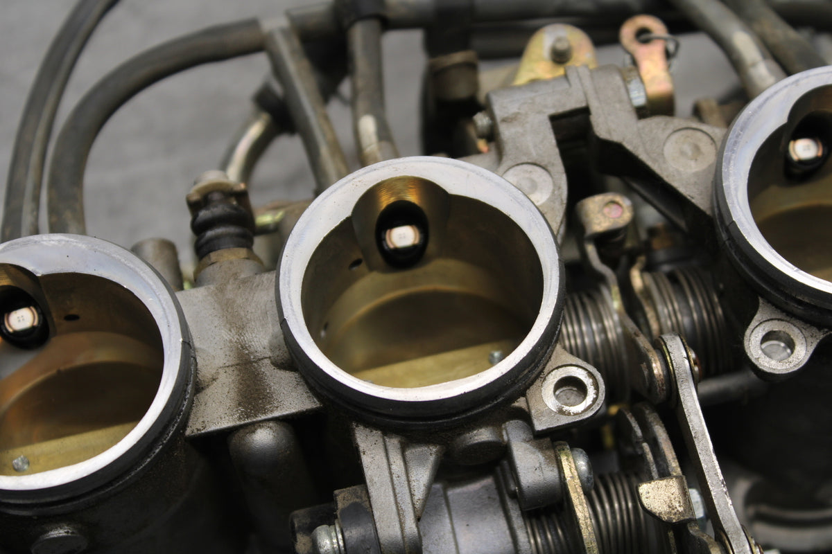 04-06 YAMAHA YZF R1 MAIN FUEL INJECTORS / THROTTLE BODIES 5VY-13750-30-00 BB659