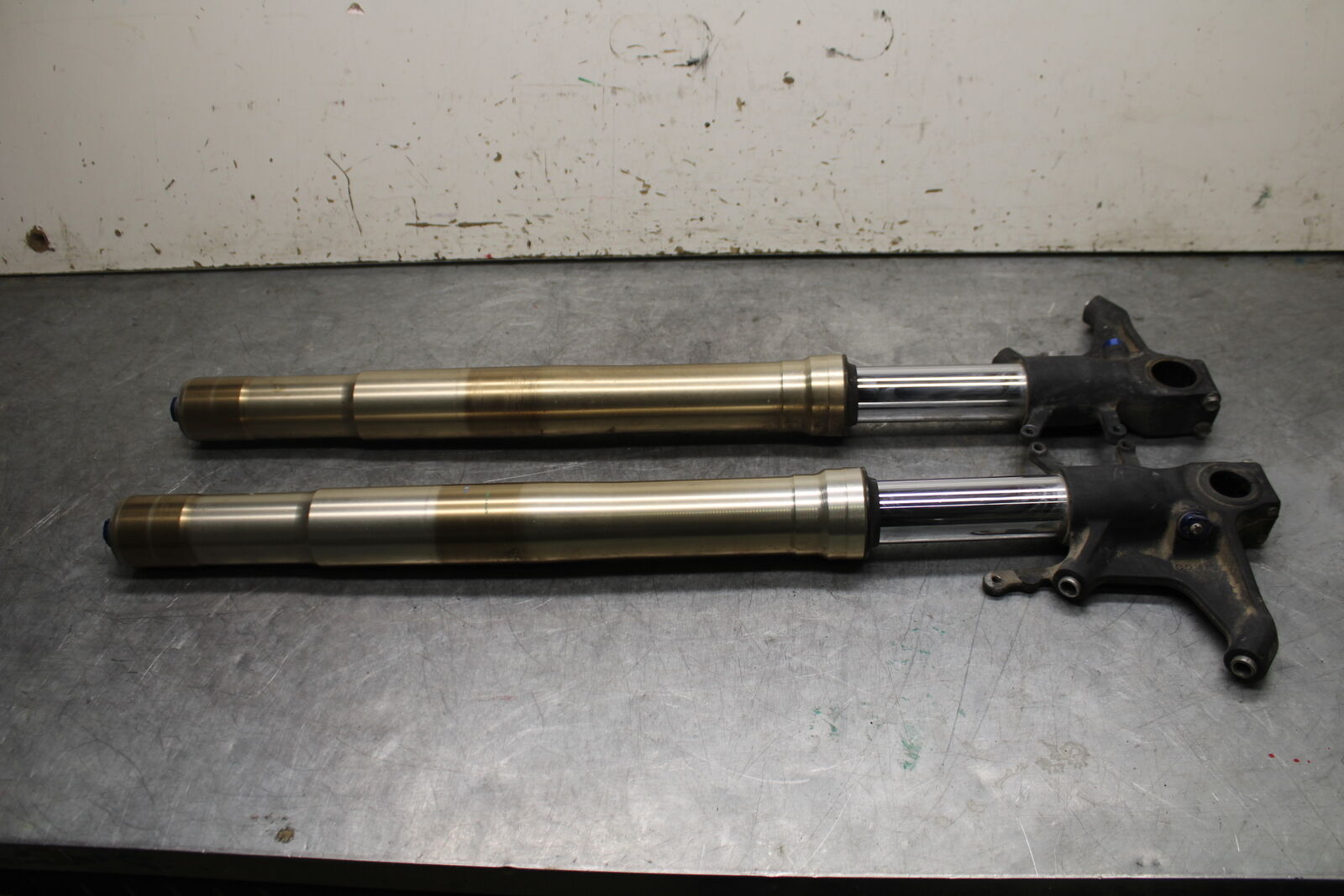 08-10 SUZUKI GSXR 600 FRONT FORKS SHOCK SUSPENSION SET PAIR  BB721