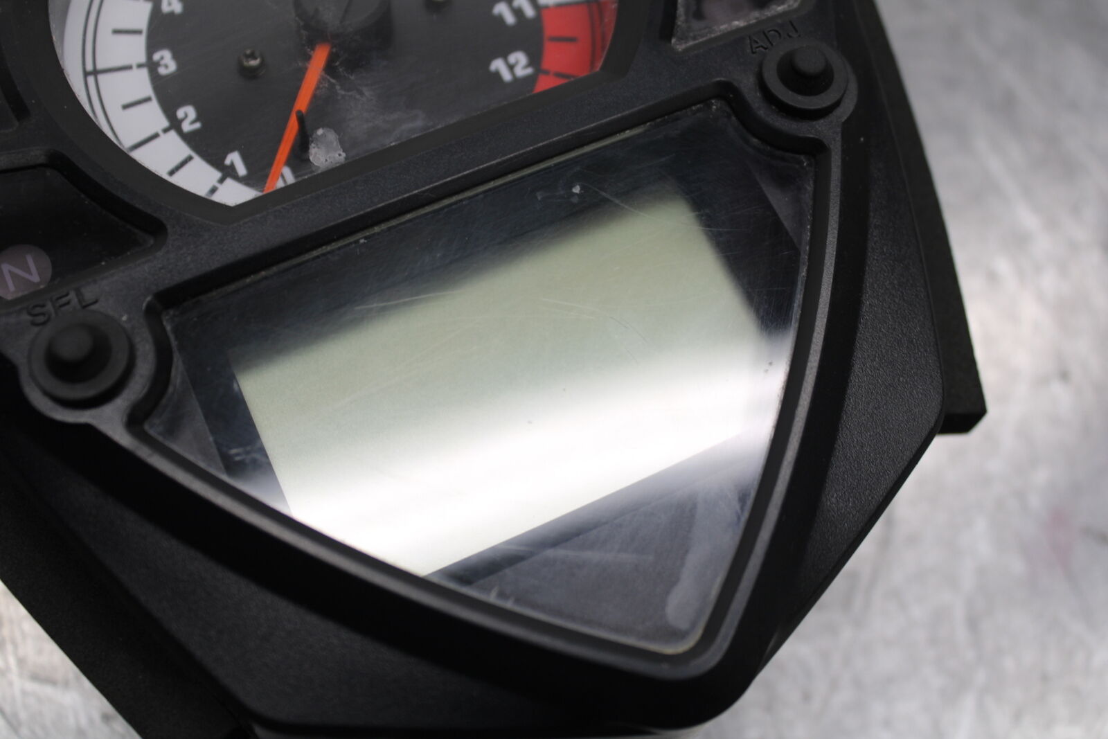03-06 SUZUKI SV650 SPEEDO TACH GAUGES CLUSTER SPEEDOMETER TACHOMETER BB392