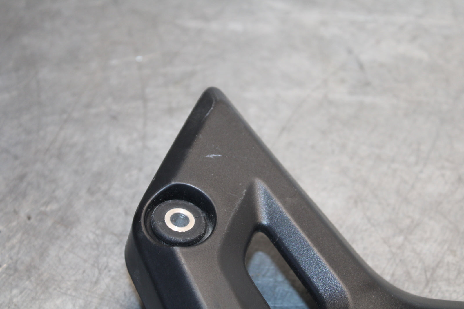 18-24 YAMAHA MT-07 RIGHT FRAME SIDE COVER COWL PANEL TRIM BB662
