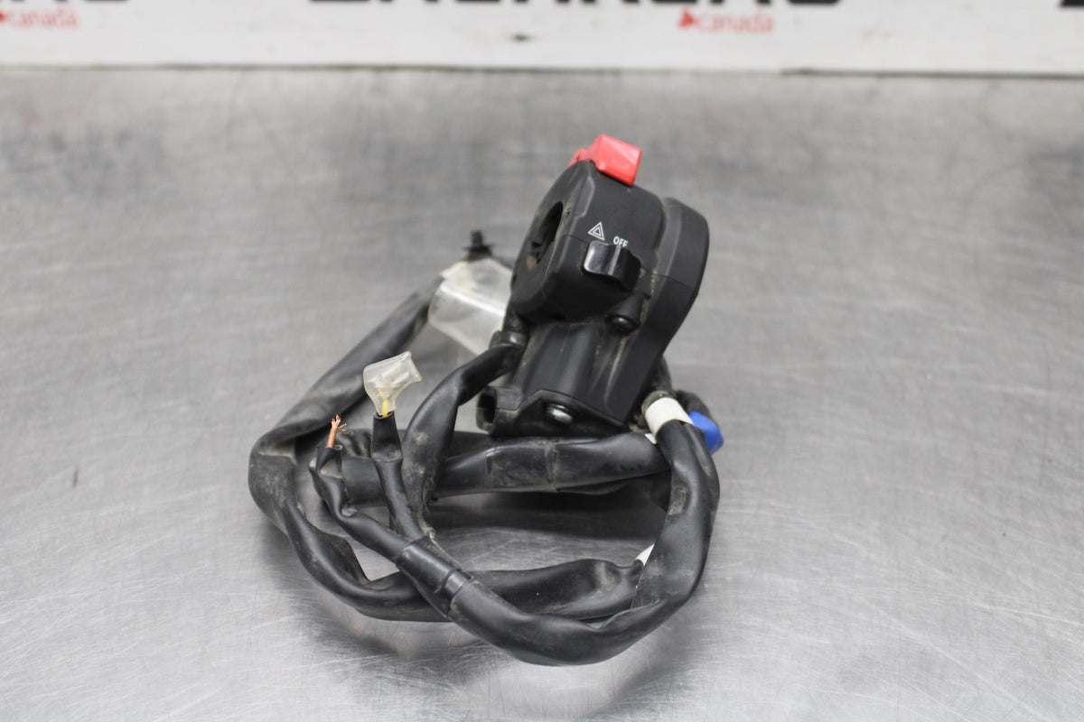 19-24 YAMAHA R3 RIGHT CLIP ON HANDLE KILL OFF START SWITCH SWITCHES BB942