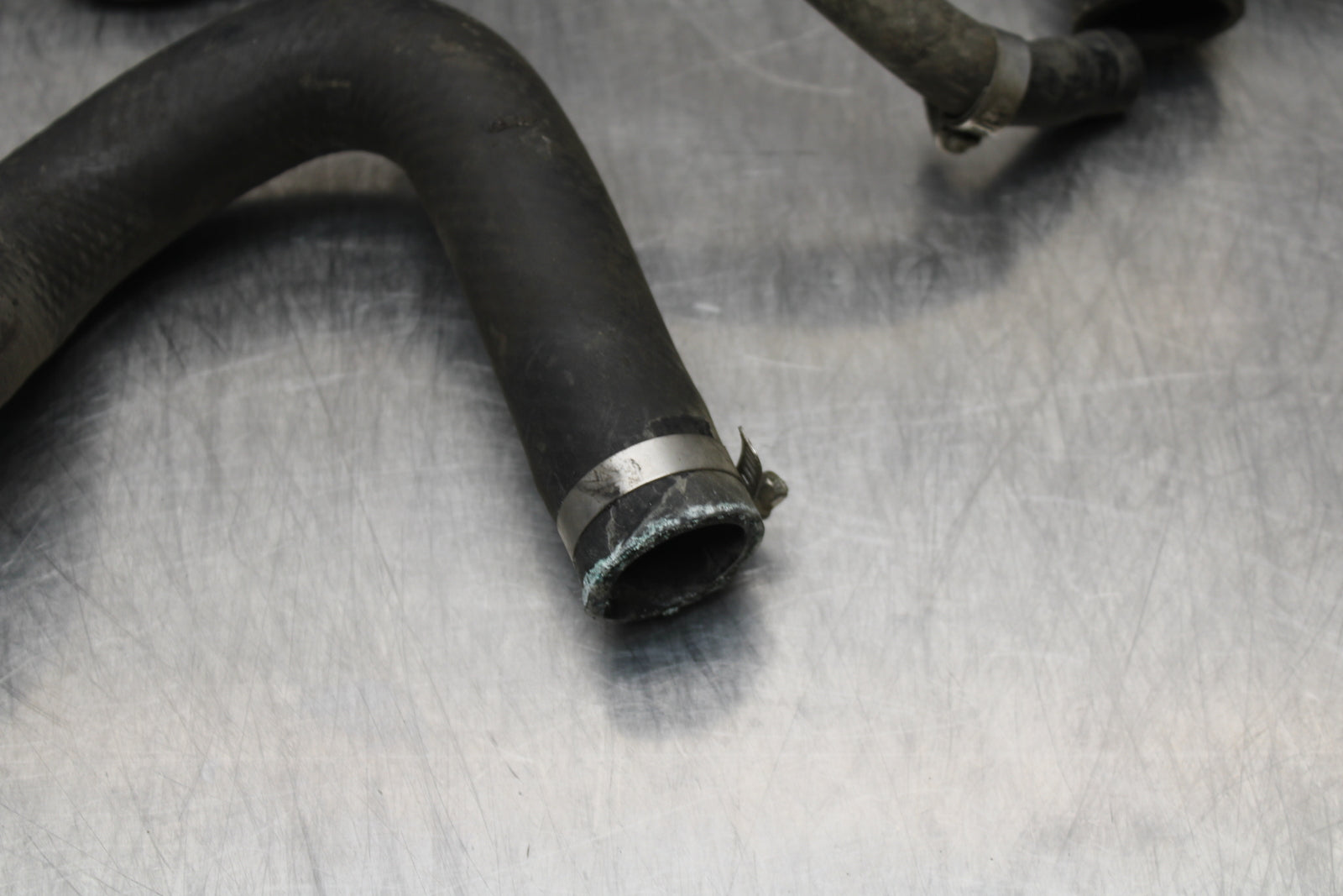 04-05 KAWASAKI NINJA ZX10R RADIATOR HOSES ENGINE COOLANT WATER PIPES BB163