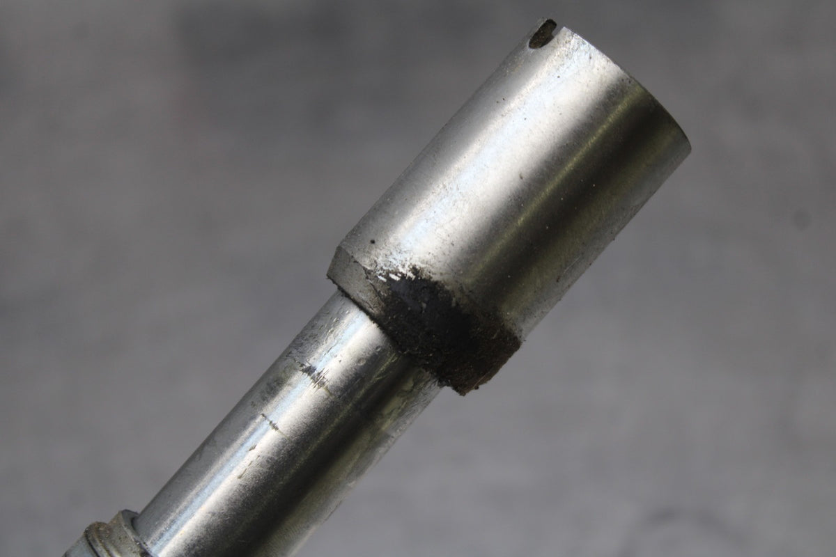 16 DUCATI 959 PANIGALE FRONT WHEEL RIM AXLE PIVOT BOLT BB912