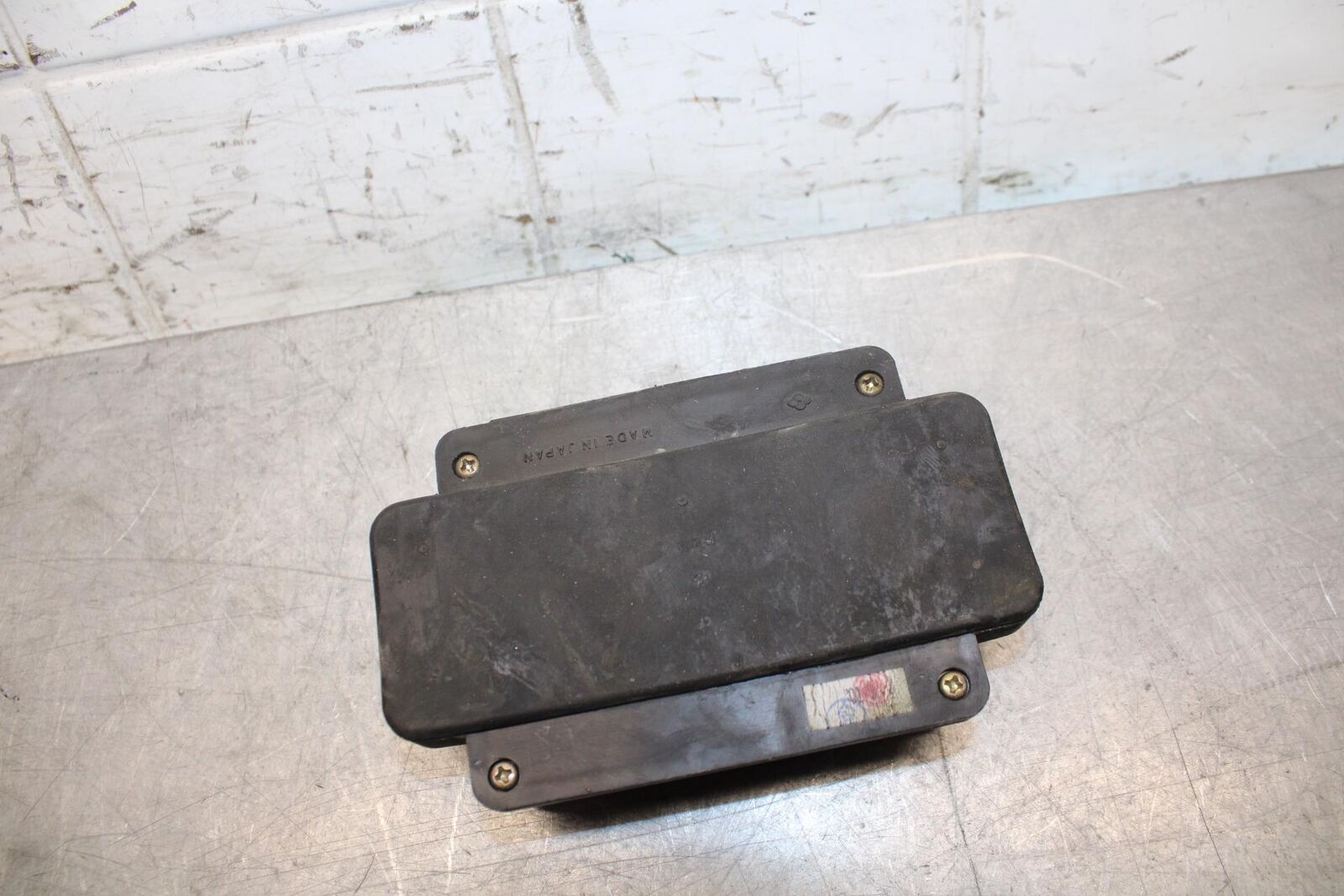 2001 Kawasaki Ninja ZX6 ZX600E RELAY ASSEMBLY FUSE BOXBB547