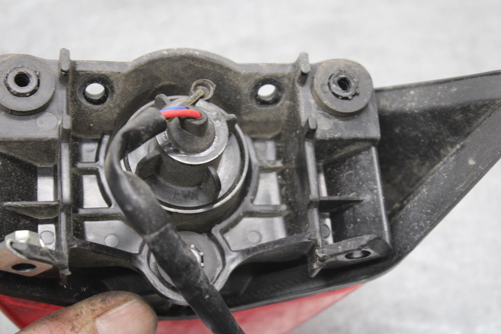 15-16 KAWASAKI EX300 REAR TAIL TAILLIGHT BACK BRAKE LIGHT BB635