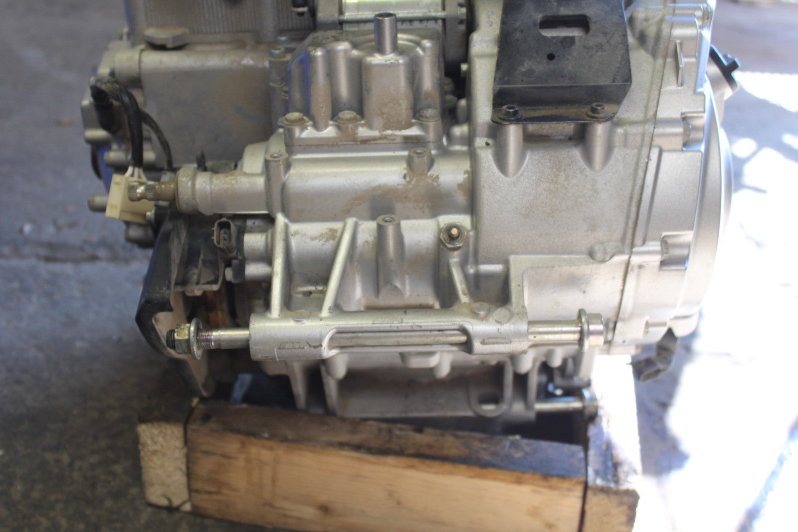15-17 YAMAHA YZF R1 ENGINE MOTOR BB190