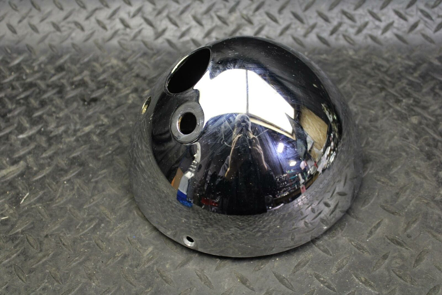 06-09 YAMAHA V STAR 1100 HEADLIGHT CASE HOUSING BUCKET BB184