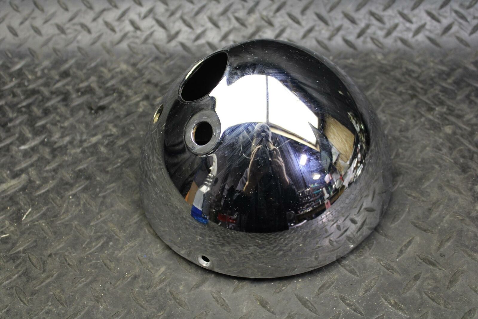 06-09 YAMAHA V STAR 1100 HEADLIGHT CASE HOUSING BUCKET BB184