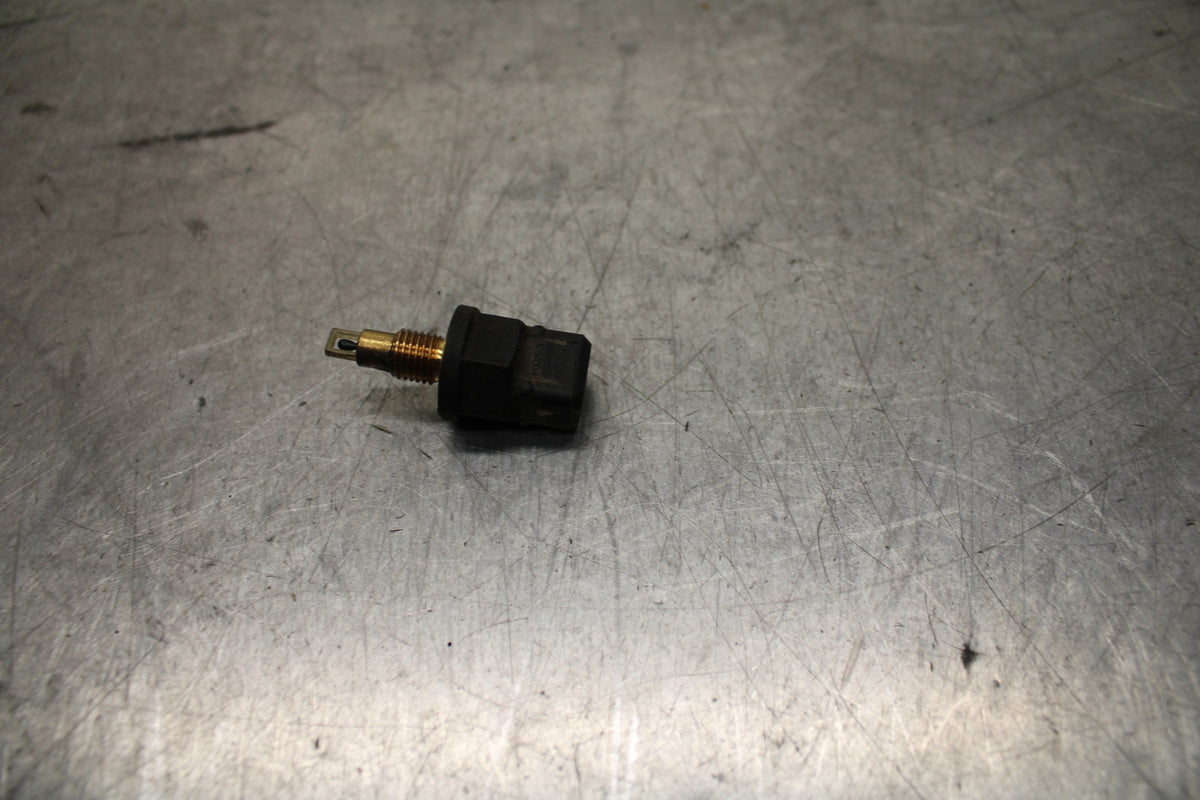 03-04 TRIUMPH DAYTONA 600  AIR BOX SENSOR BB745