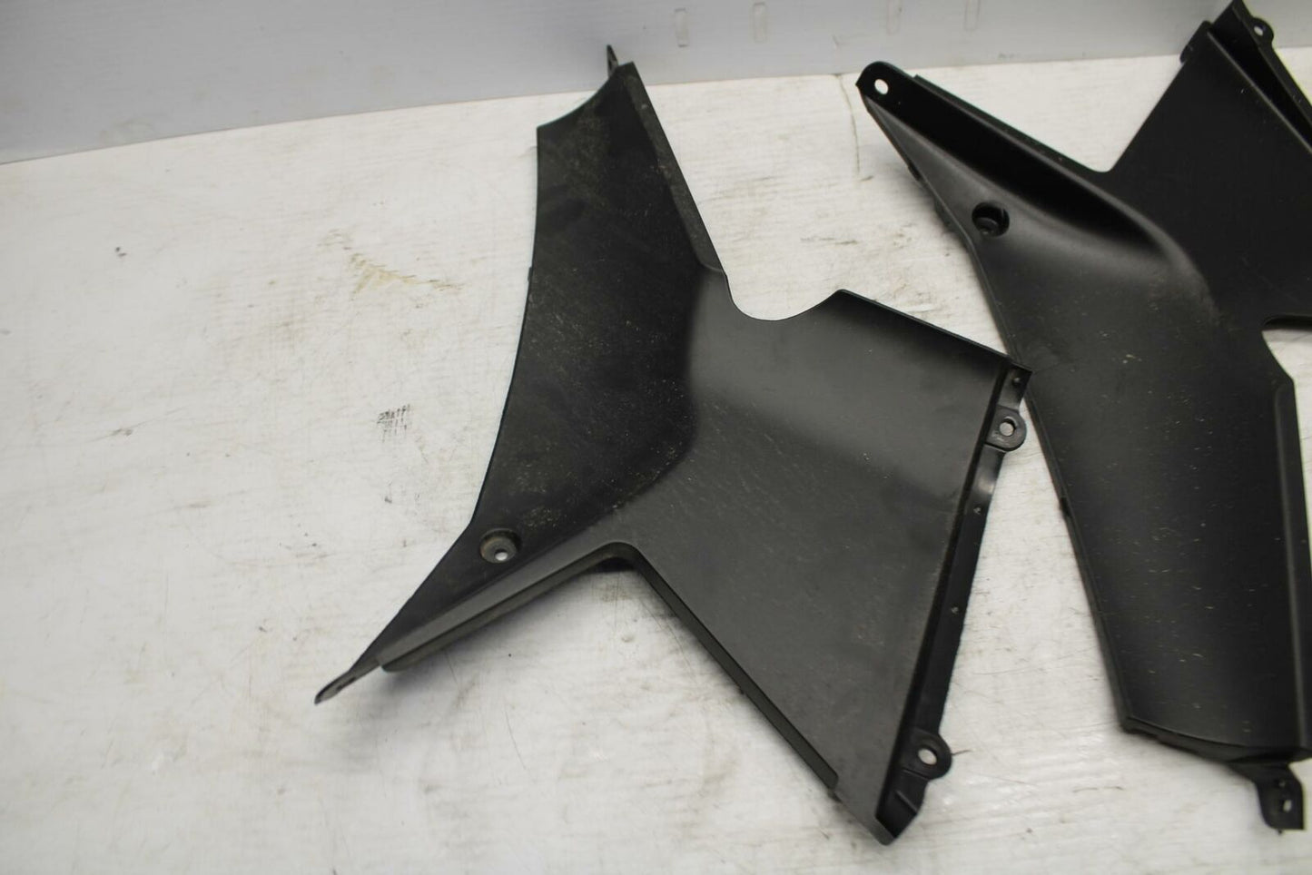 15-17 YAMAHA YZF R3 RIGHT LEFT INNER FAIRINGS COWLS PANELS TRIMS BB293