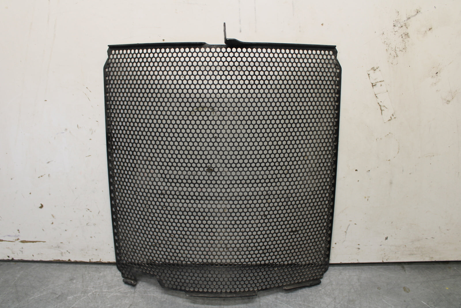 16 KAWASAKI NINJA ZX10R COOLANT RADIATOR GUARD GRILLE BB650