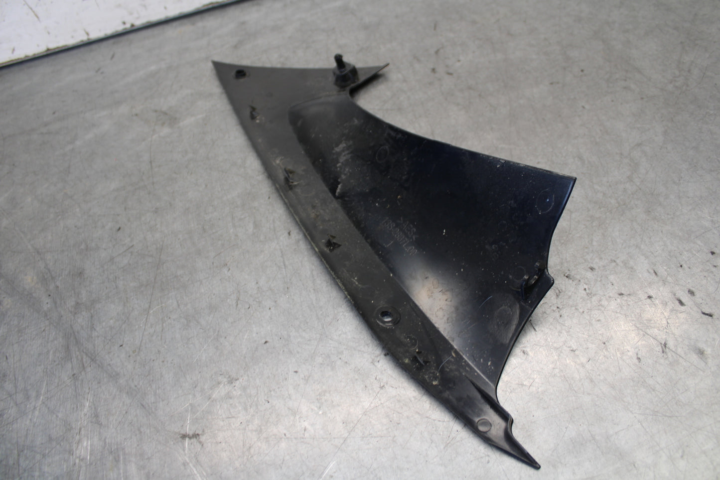 08-16 YAMAHA YZF R6 LEFT FRONT DUCT COVER PANEL COWL 13S-2837L-00-00 BB665