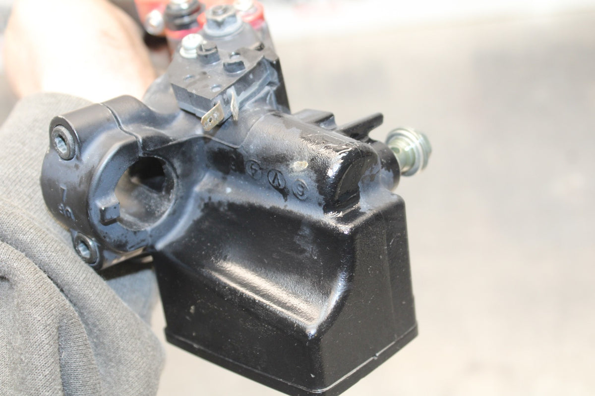 07 KAWASAKI NINJA 650 EX650 FRONT BRAKE MASTER CYLINDER w/ LEVER BB844