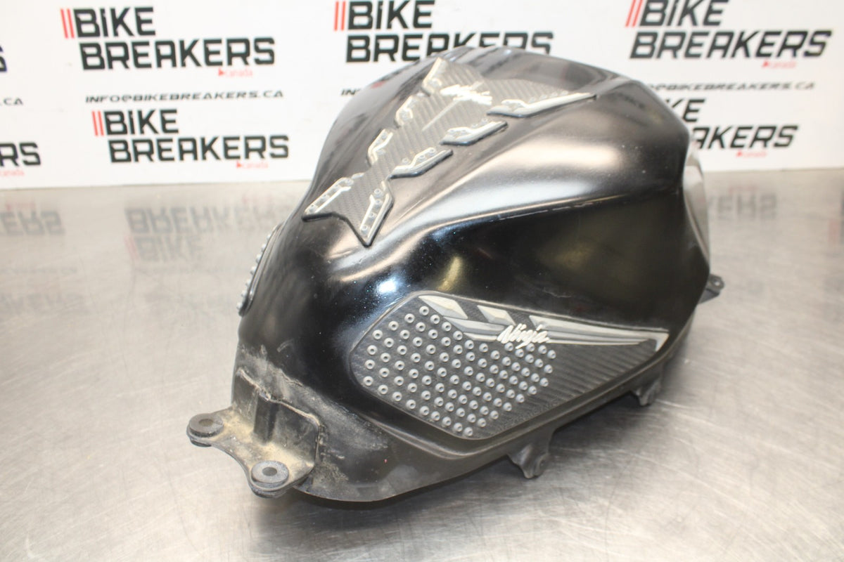 18-23 KAWASAKI NINJA 400 EX400 ABS GAS TANK FUEL CELL PETROL RESERVOIR BB795