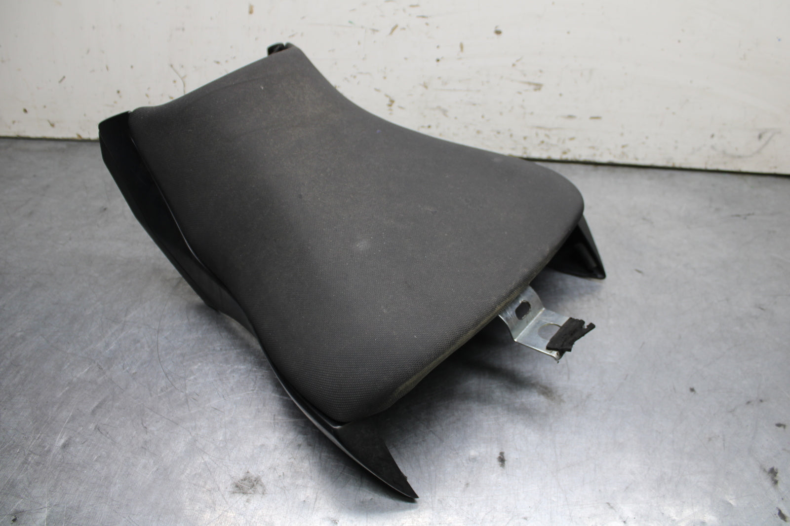 14-15 KAWASAKI NINJA 650 EX650F ABS FRONT DRIVERS SEAT PAD SADDLE PILLION BB741