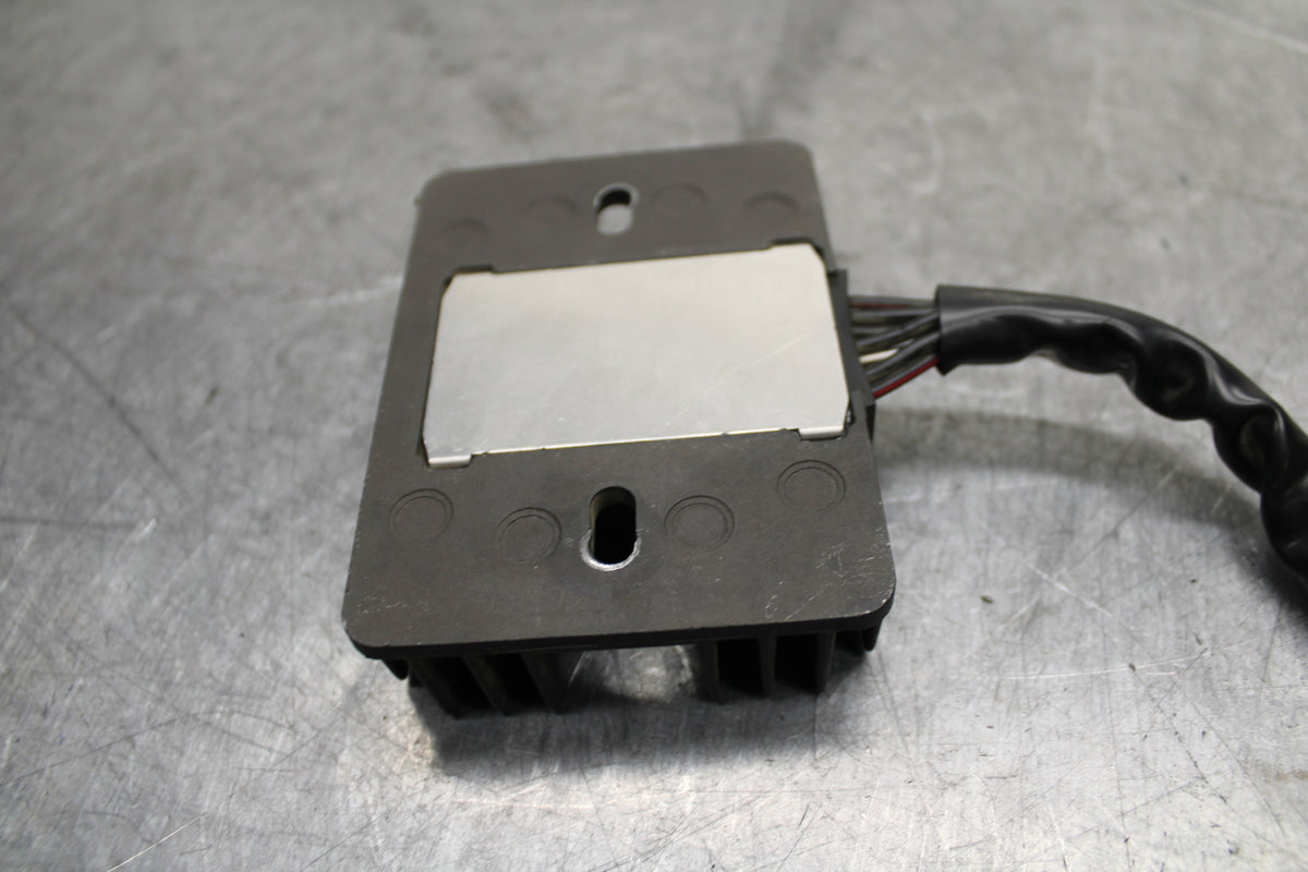 08-10 SUZUKI GSXR 600 RECTIFIER VOLTAGE REGULATOR  BB721