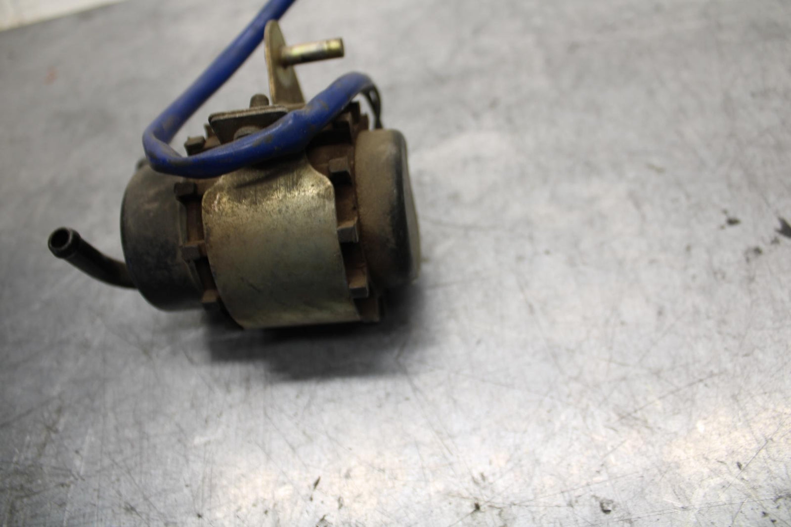89-90 YAMAHA FZR600 FUEL PUMP GAS PETROL SENDER UNIT BB76