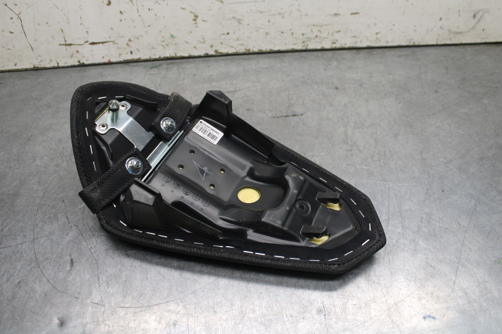 18-23 KAWASAKI NINJA 400 EX400 ABS REAR BACK PASSENGER SEAT PAD SADDLE  BB747