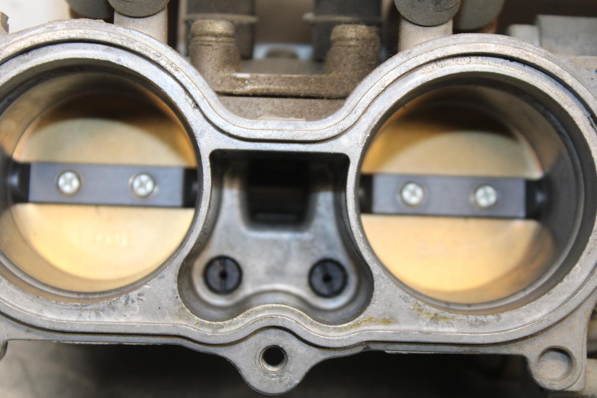 2007 Honda CBR600RR MAIN FUEL INJECTORS / THROTTLE BODIES 16400-MFJ-L01 BB596