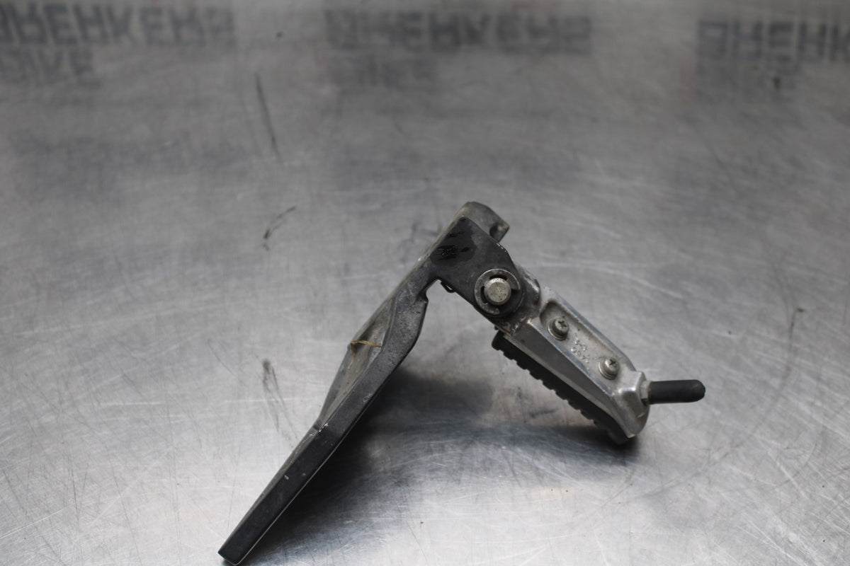 09 KAWASAKI NINJA 250R LEFT REARSET REAR SET DRIVER FOOT PEG REST STOP BB824