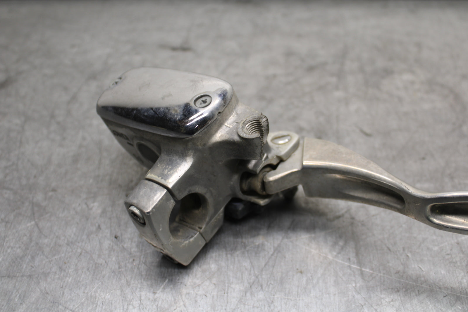 02-04 HONDA VTX1800S FRONT BRAKE MASTER CYLINDER BB712