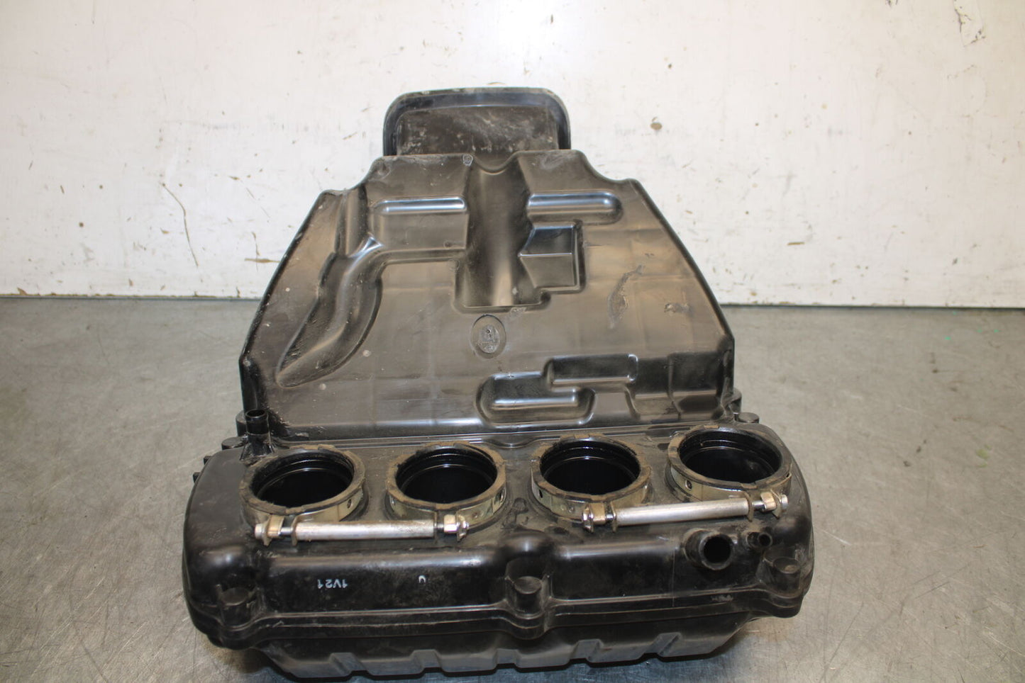19-23 KAWASAKI NINJA ZX6R AIRBOX AIR INTAKE FILTER BOX BB701